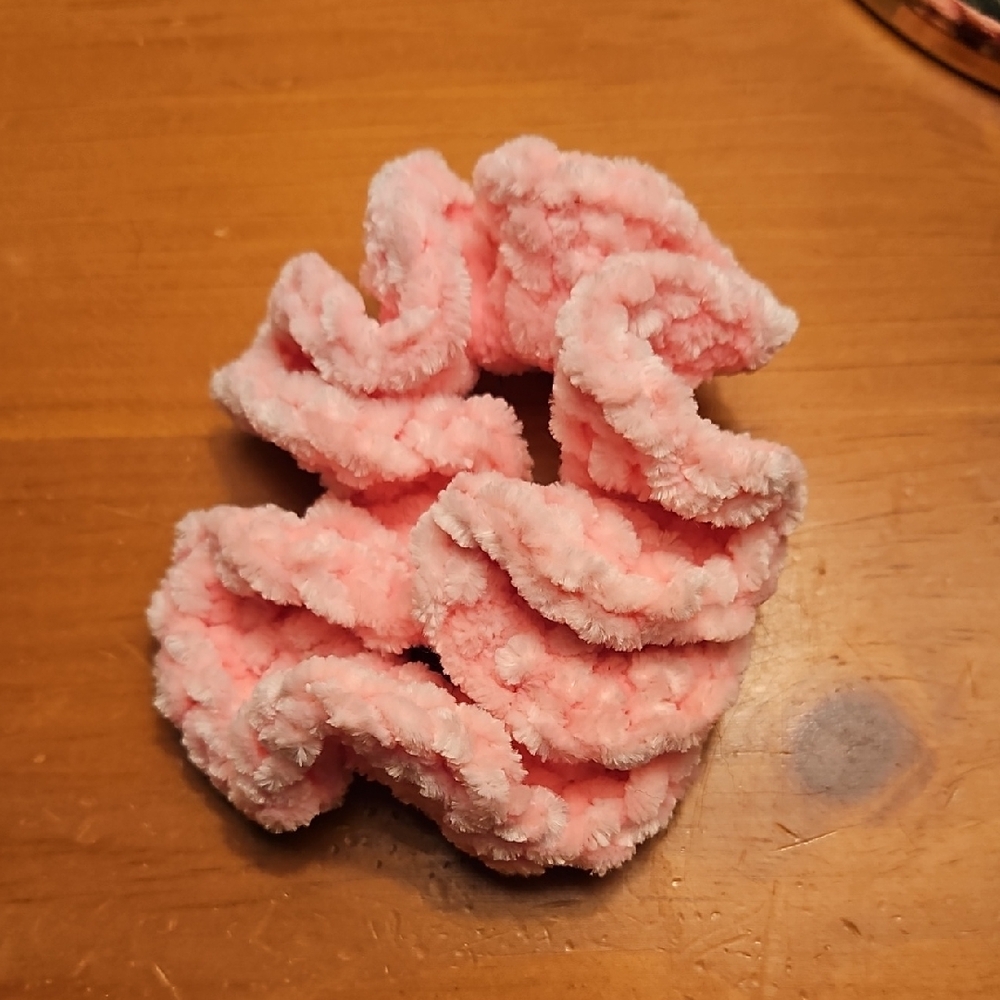🌟3/$12🌟Handcrafted Plush Hair Scrunchie - Soft Pink